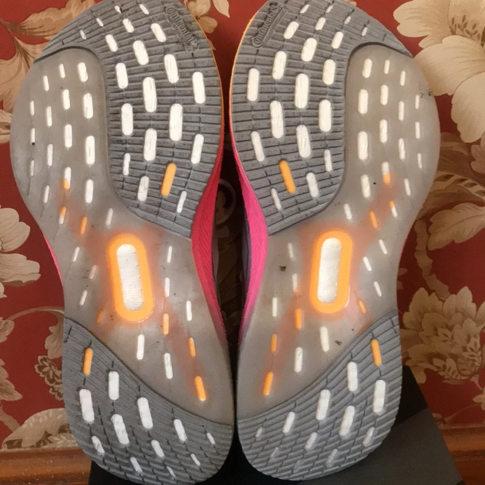 Adidas Women's UltraBoost 5 Running Shoes with Pink Gradient Midsole. EUC. Sz 6.